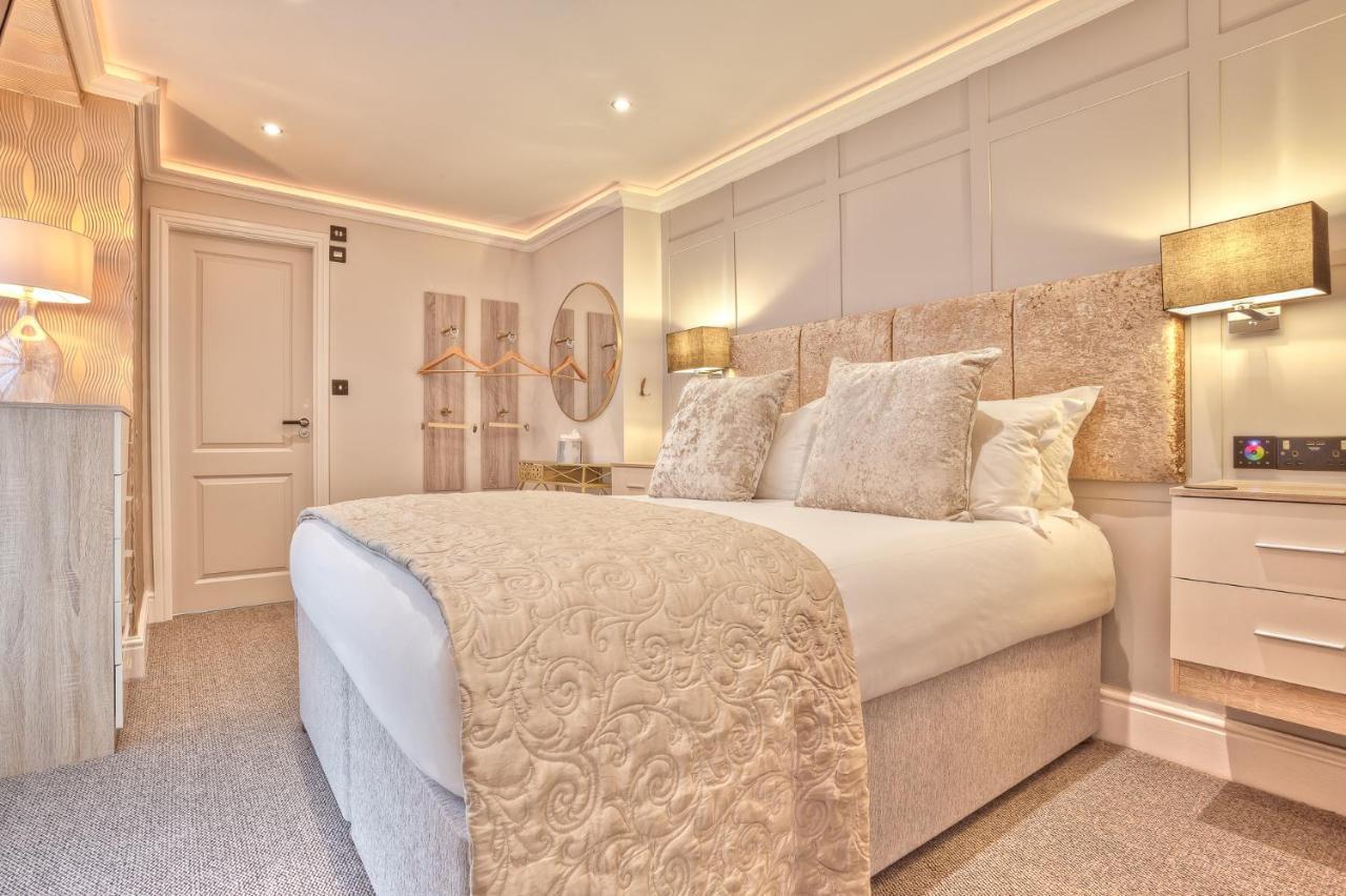 The Mews Boutique Deluxe Apartments, Sleep 2-6 People , Central Location, Free Parking Windermere Exteriér fotografie