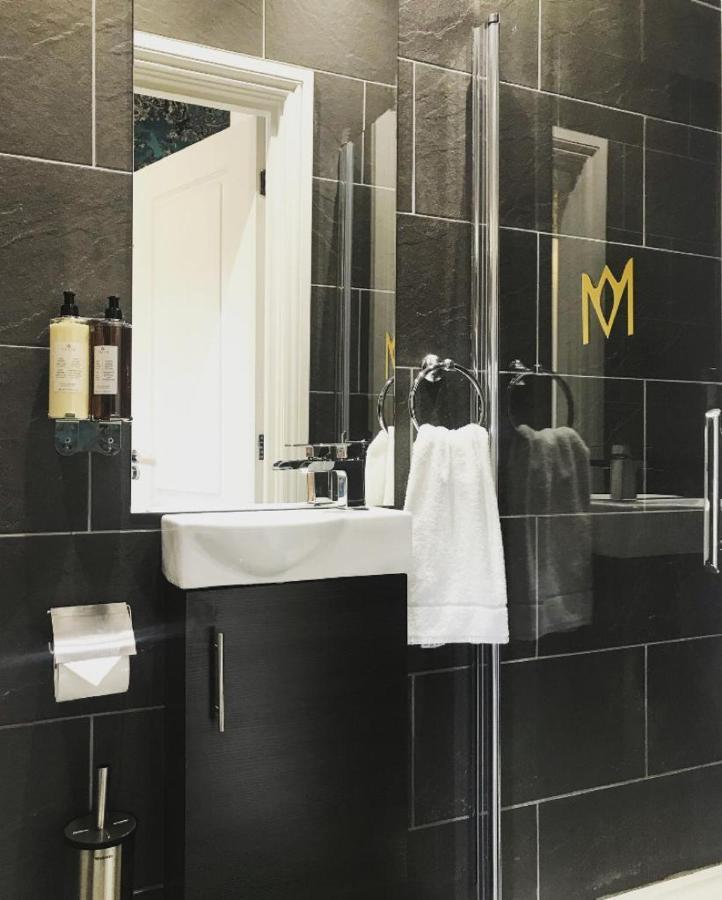 The Mews Boutique Deluxe Apartments, Sleep 2-6 People , Central Location, Free Parking Windermere Exteriér fotografie