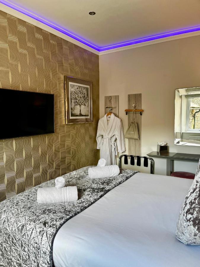 The Mews Boutique Deluxe Apartments, Sleep 2-6 People , Central Location, Free Parking Windermere Exteriér fotografie