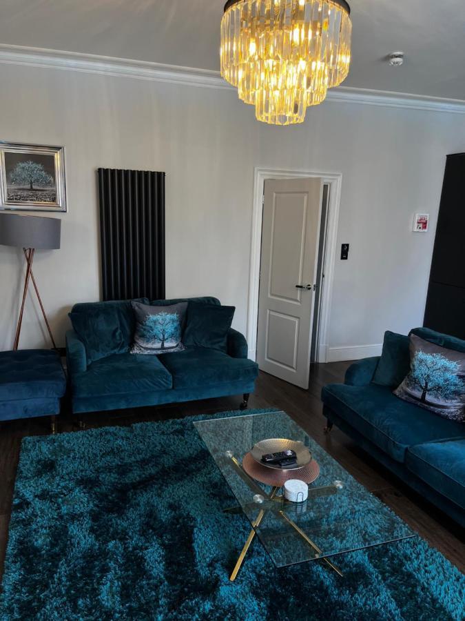 The Mews Boutique Deluxe Apartments, Sleep 2-6 People , Central Location, Free Parking Windermere Exteriér fotografie